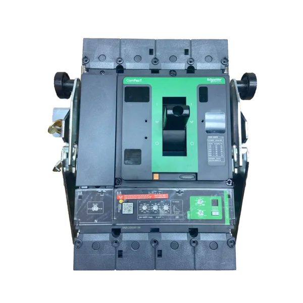 Disjoncteur différentiel vigi ComPacT NSX400H 4P 70KA 400A MicroLogic 4.3 MX230V MANU Débrochable avec châssis verrou RAC AV/AV